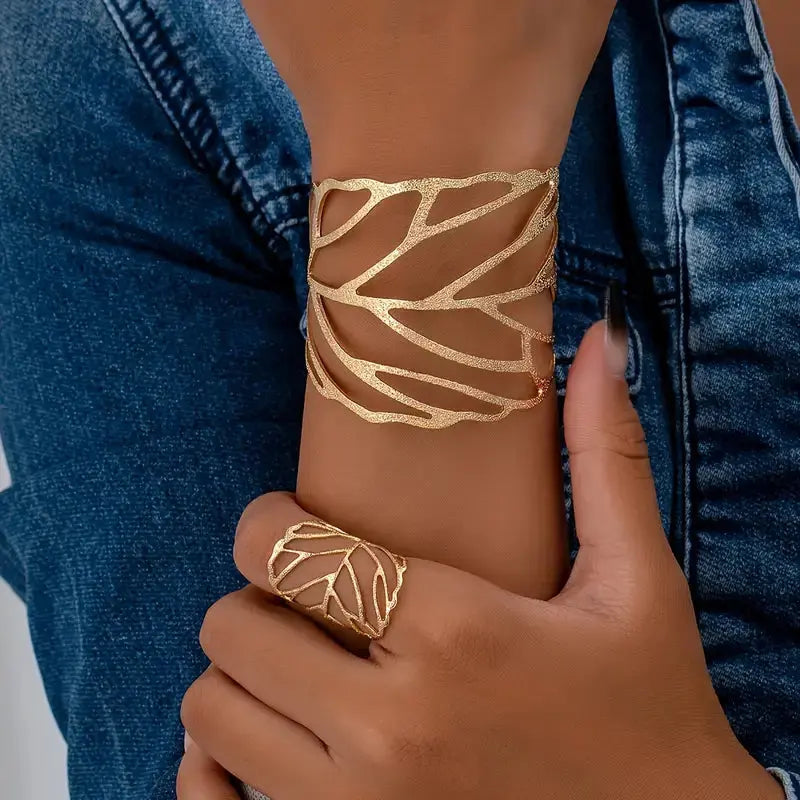 Ewa&Co™ Elegancka Vintage Bransoleta z Motywem Liścia