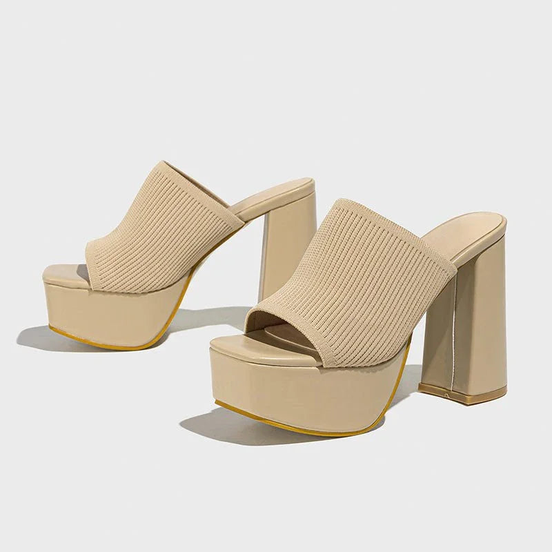 Szpilki na słupku Penélope